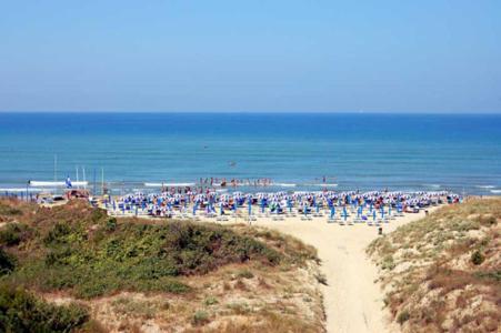 Regina Del Mare Family Beach Village Calambrone Zimmer foto