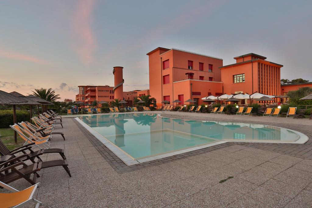 Regina Del Mare Family Beach Village Calambrone Exterior foto